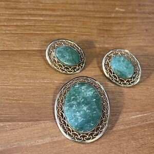 Vintage Winard 12KGF Brooch Pin Clip Earrings Oval Filigree Green Jade Set